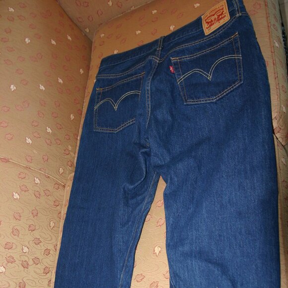 Levi Strauss 501 Jeans, button front - Picture 4 of 8